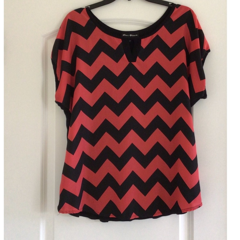Chevron Top